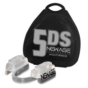 5DS Universal Mouthpiece in the color clear with a black case behind it