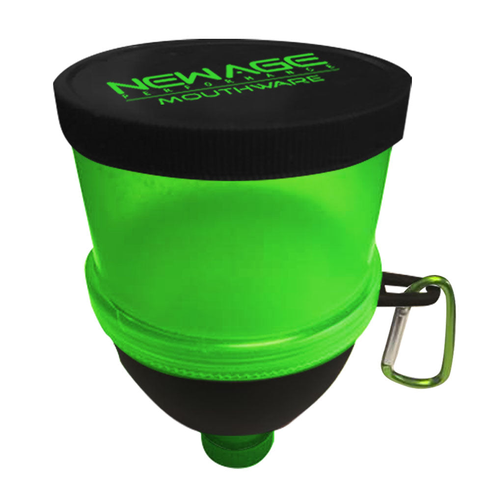 Funnel-shaped case designed for storing and carrying mouthpieces, ensuring hygiene and protection. Green and Black color