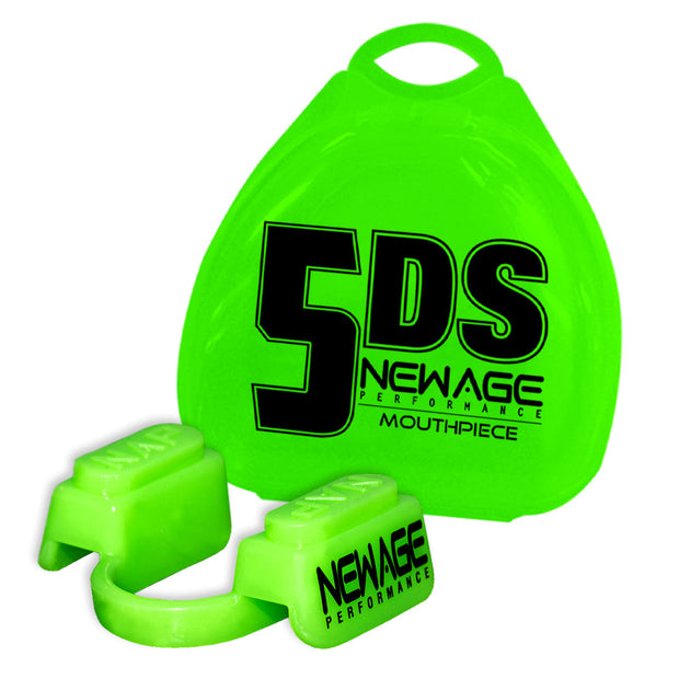 Lime 5DS Mouthpiece with a limecarrying case behind it